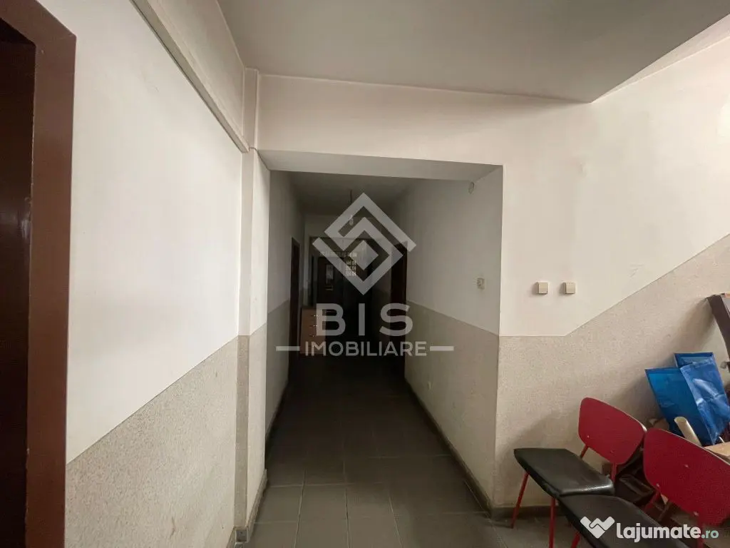 Hale Service Camioane & Utilaje Grele – Incinta Moisan