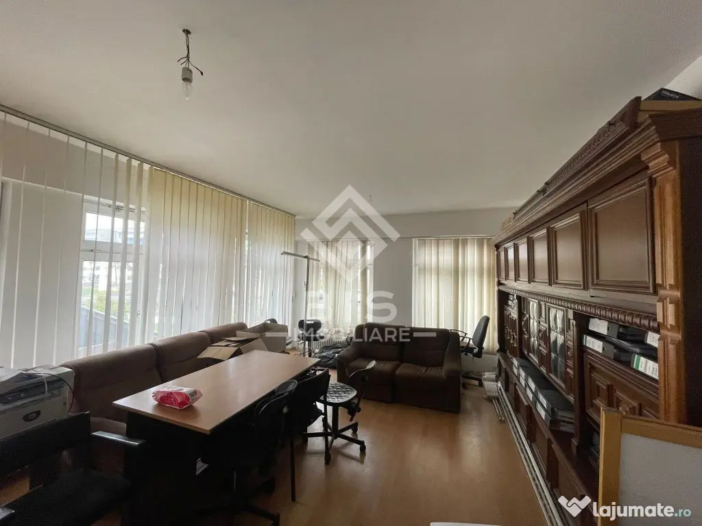 Hale Service Camioane & Utilaje Grele – Incinta Moisan