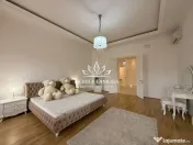 Apartament istoric de lux cu 3 camere de 130mp langa Pref... 