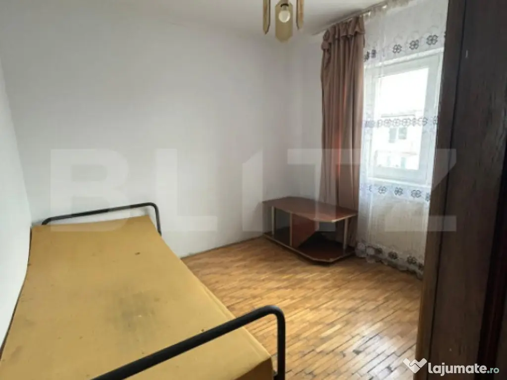 Apartament de 3 camere, decomandat, 66 mp, 2 balcoane închi