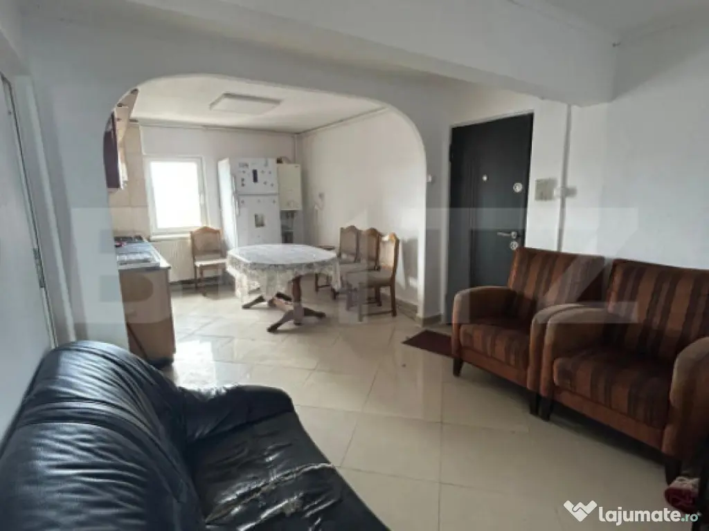 Apartament de 3 camere, decomandat, 66 mp, 2 balcoane închi