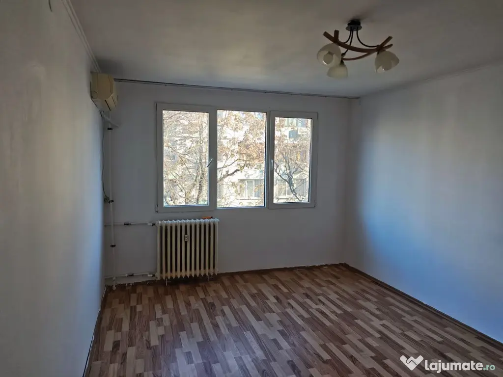 Apartament 3 camere zona Berceni,metrou,scoli