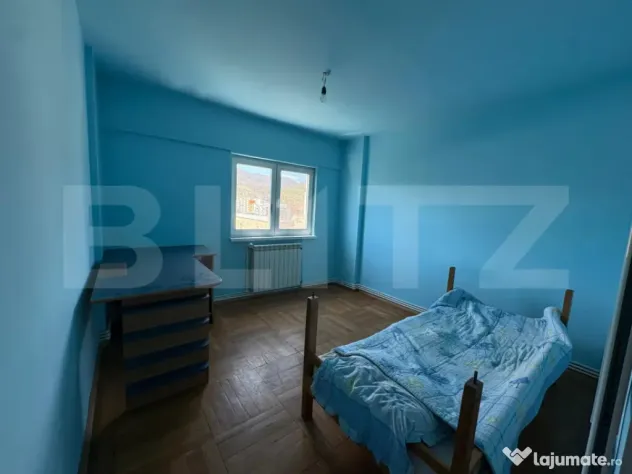 Apartament 2 camere, decomandat, priveliște superbă, zona