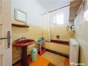 Proprietate cu 2 case (Praid, str. Regelui) 