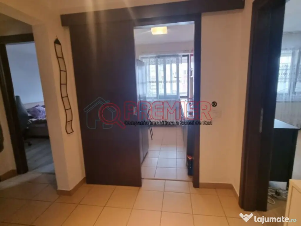 Apartament 2 camere decomandat, 53.82 mp , loc parcare –