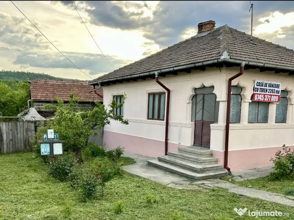 2262mp Teren Intravilan – DN12A Comănești – Deschidere 31m – Casă + Anexa