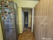 Apartament 2 camere decomandat, Zona: centrala – vis-a-vis 