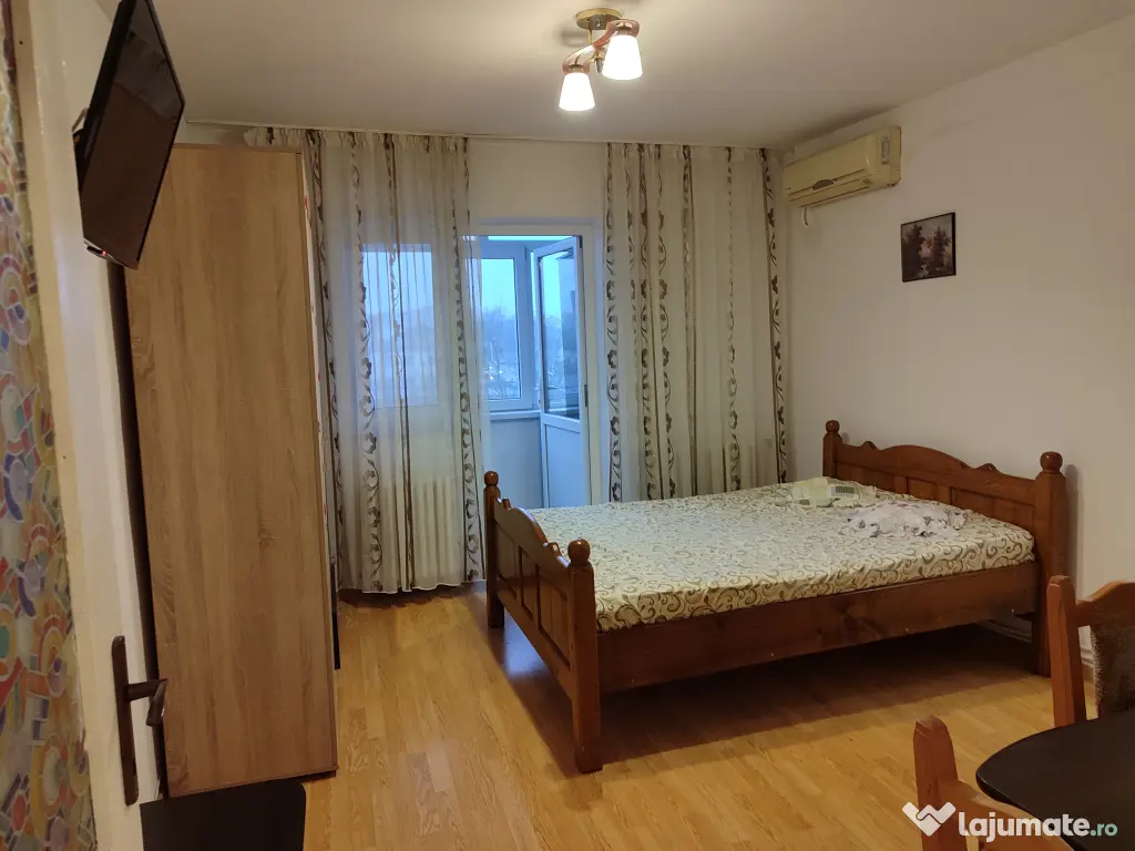 Ofer pt închiriere garsoniers