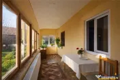 FILM! Casa cu sura, pivnita, balta cu pesti, 2.280 mp teren 