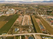 FILM! Terenuri intravilane de 680mp de , cu utilitati, Targu 