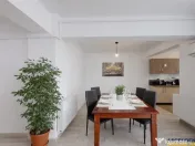 Pe 2 niveluri, Penthouse modern la bulevard, parcare, boxa, 