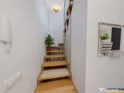 Pe 2 niveluri, Penthouse modern la bulevard, parcare, boxa, 