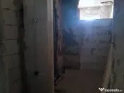 Vând apartament cu 4 camere str. 1 Mai 