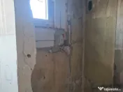 Vând apartament cu 4 camere str. 1 Mai 