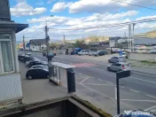 Vând apartament cu 4 camere str. 1 Mai 