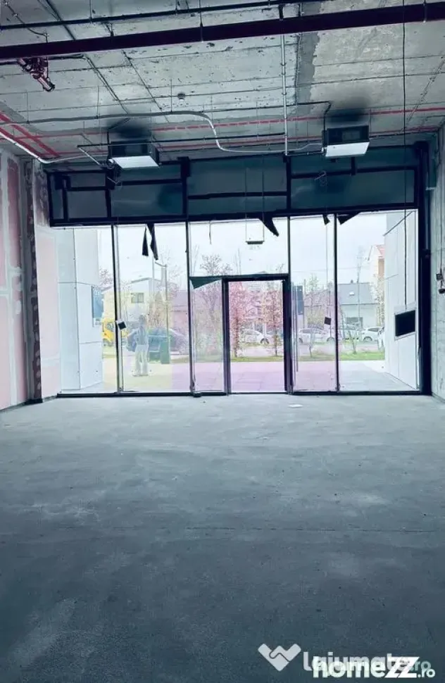 Spatiu comercial imobil nou Sebastian- Razoare.