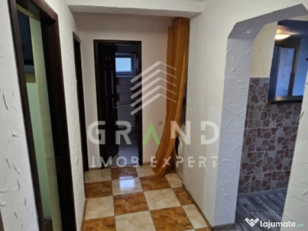 Disponibil imediat!Închiriere apartament 3 camere–strada