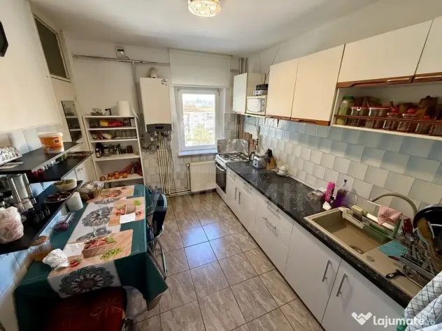 4 camere decomandat 99mp centrala mobilat Craiovita Prome...