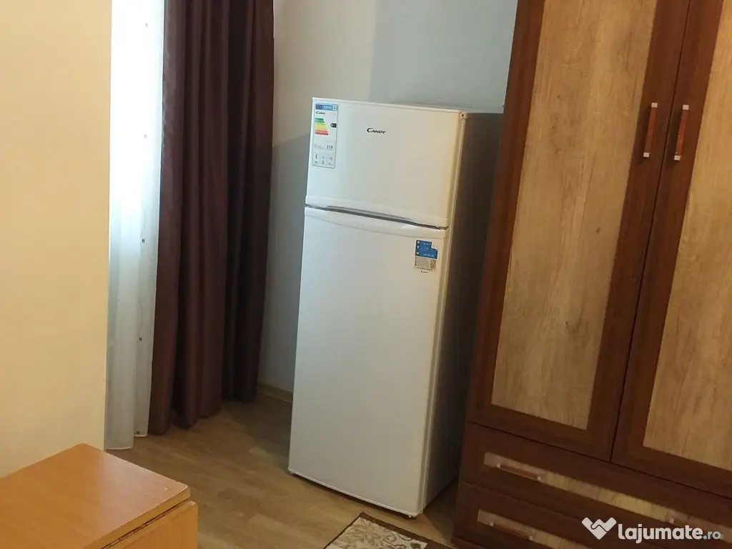 Persoana fizica Inchiriez garsoniera