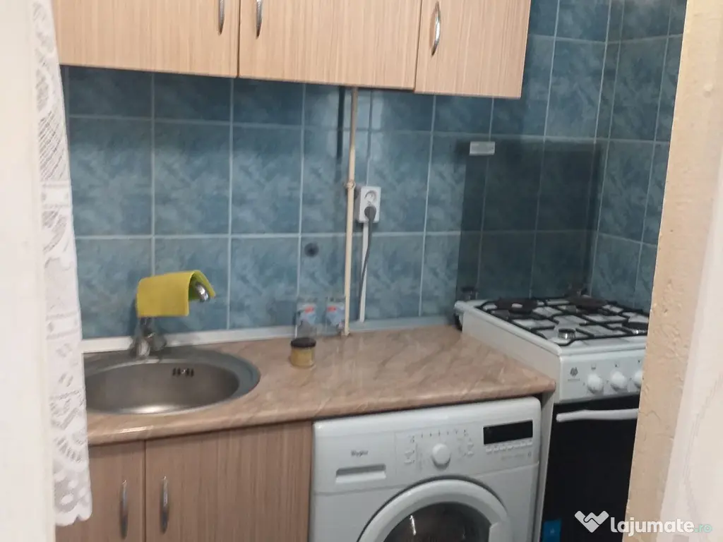 Persoana fizica Inchiriez garsoniera