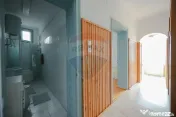 Casă cu teren 360 mp, central, zona Bd. Dacia, Canonicil...
