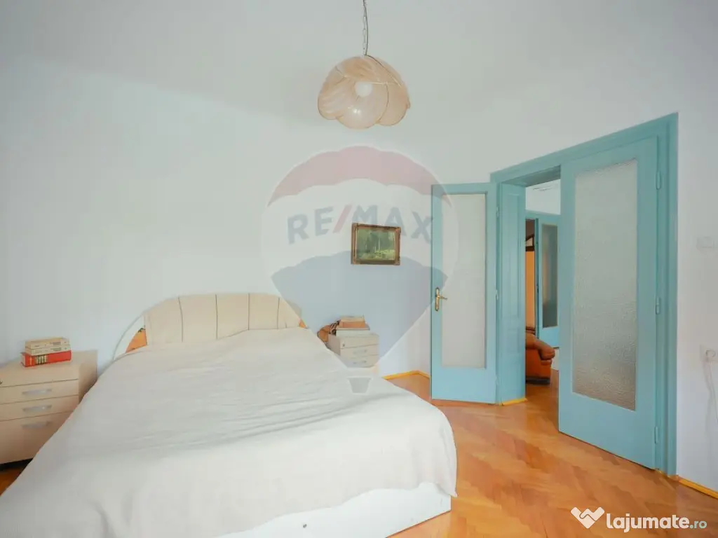 Casă cu teren 360 mp, central, zona Bd. Dacia, Canonicil...