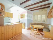 Casă cu teren 360 mp, central, zona Bd. Dacia, Canonicil... 