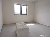 Casa individuala, 4 camere, curte proprie - Tarlungeni 