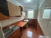 //3 CAMERE// MIHAI BRAVU// 