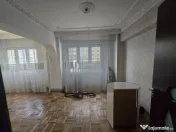 Apartament 104mp-utili 2bai centrala -an 1985 -Bd. Chisin... 