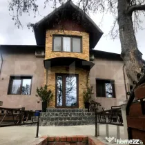 ???? Casă premium cu panoramă asupra orașului – garaj d