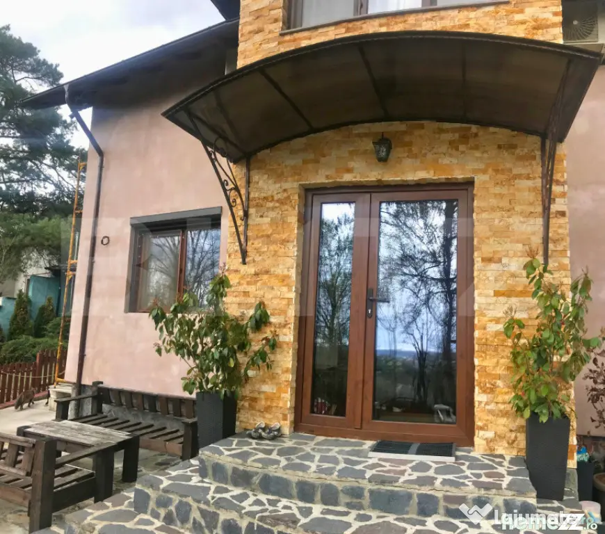 ???? Casă premium cu panoramă asupra orașului – garaj d - Moreni (Dambovita)