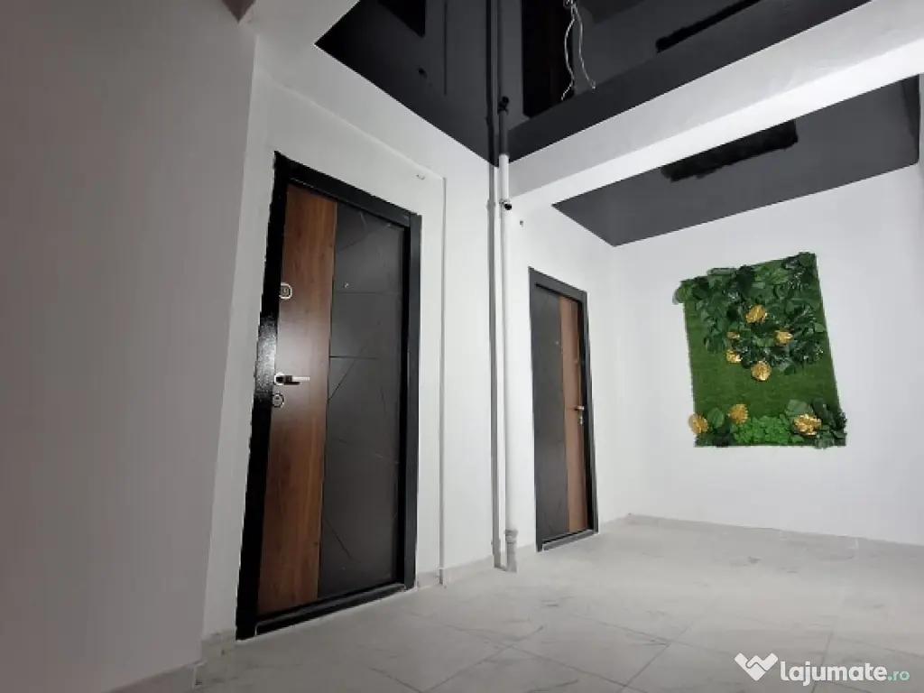 Studio compartimentat in 2 camere ,vedere spre mare