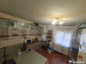 Apartamant decomandat, 4 camere, 90 mp, semicentral 