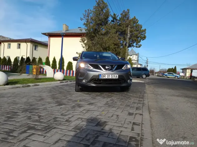 Nissan qashqai 2016 luna 5