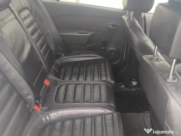 Dacia Logan interior CC
