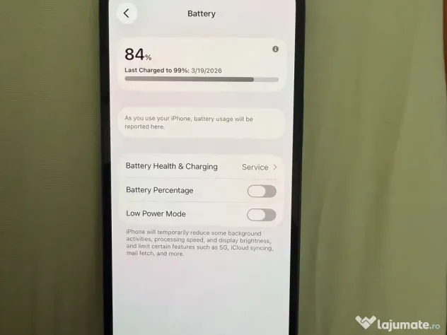 IPhone 11 Pro Max și iPhone 13