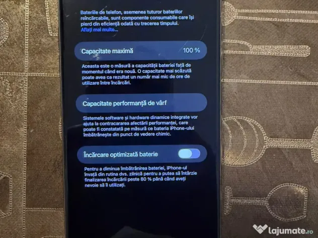 IPhone 11 Pro Max și iPhone 13