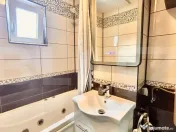 Apartament cu 3 camere , 73 mp util și loc de parcare 