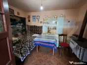 Proprietate cu potențial: casă bătrânească + teren 386 