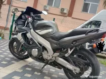 Motocicleta Yamaha Thundercat YZF R 600