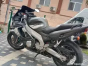 Motocicleta Yamaha Thundercat YZF R 600 