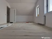 Casa parter plus mansarda zona Primarie-Biserica veche. 