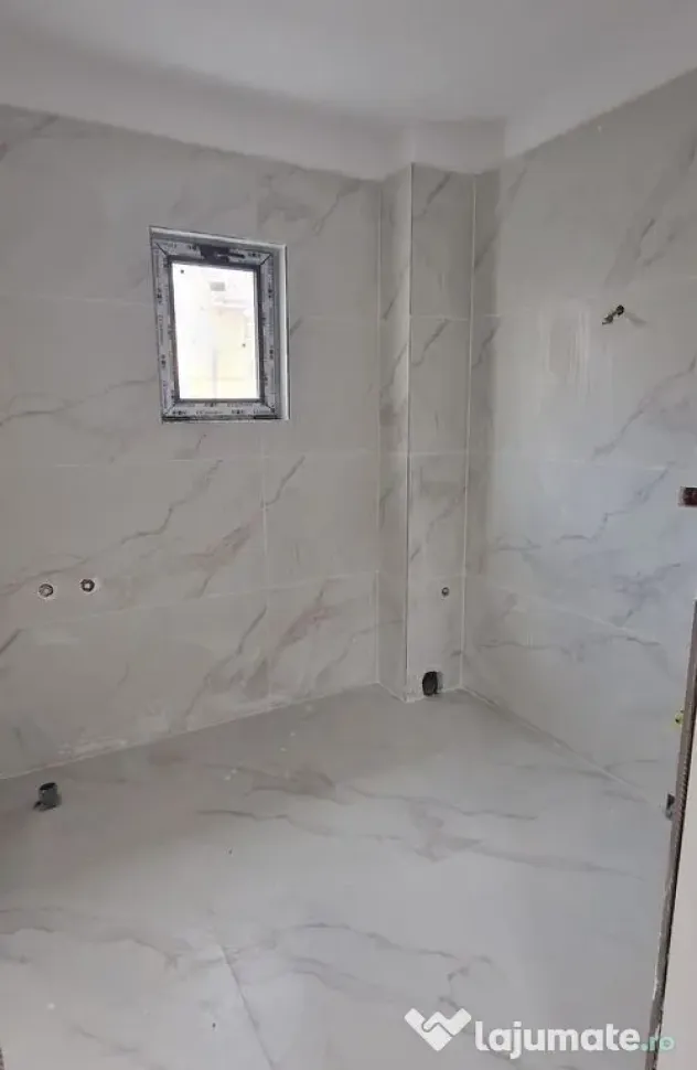 Casa parter plus mansarda zona Primarie-Biserica veche.