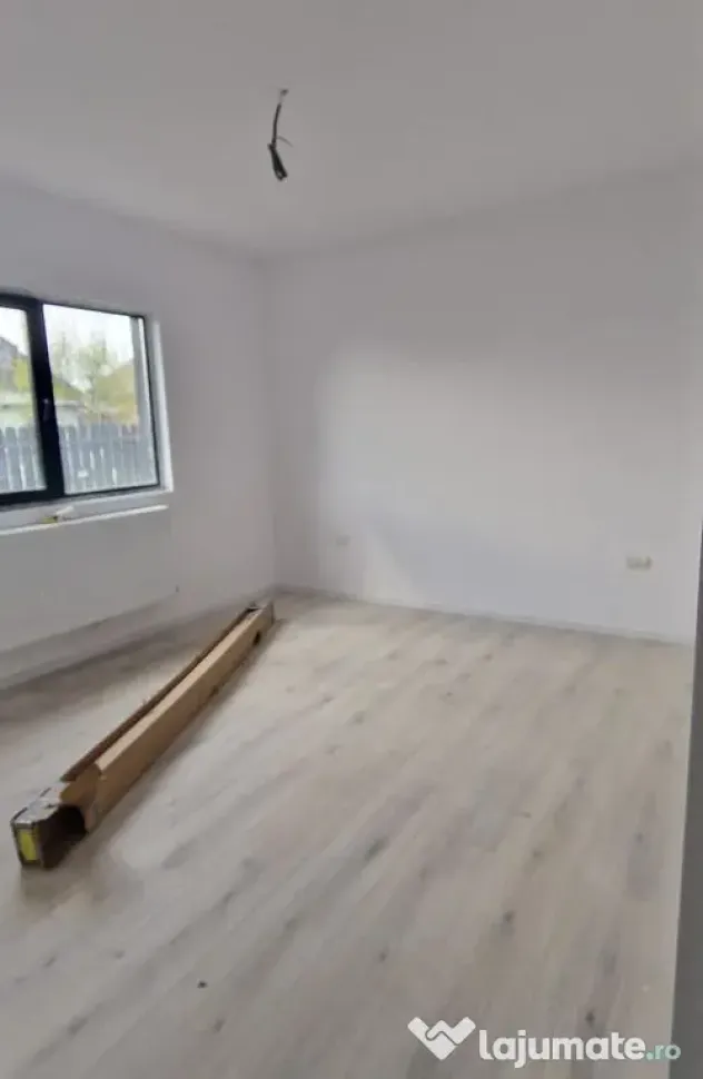 Casa parter plus mansarda zona Primarie-Biserica veche.