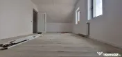 Casa parter plus mansarda zona Primarie-Biserica veche. 