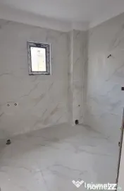 Casa parter plus mansarda zona Primarie-Biserica veche. 