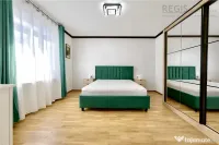 Garsoniera renovata langa Strada Sforii de inchiriat 