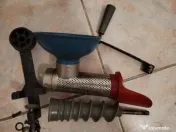 Storcător de roșii românesc 