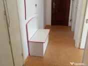 Apartament 3 camere, semidecomandat - zona Grivitei 